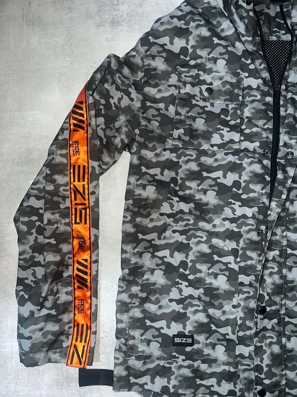 Size Up Apparel 333 MMXIX Camouflage Hooded Windbreaker Jacket - Picture 3 of 5